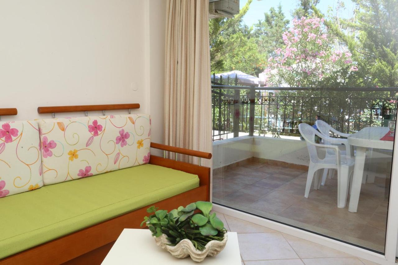 Palia Platia Apartments เปฟโกโฮรี ภายนอก รูปภาพ